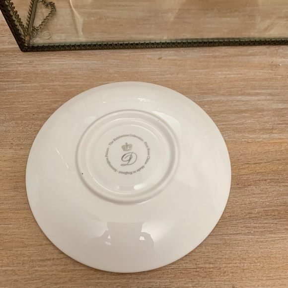 Kensington Palace Created In Memory Of Lady D. - Picture 4 of 7